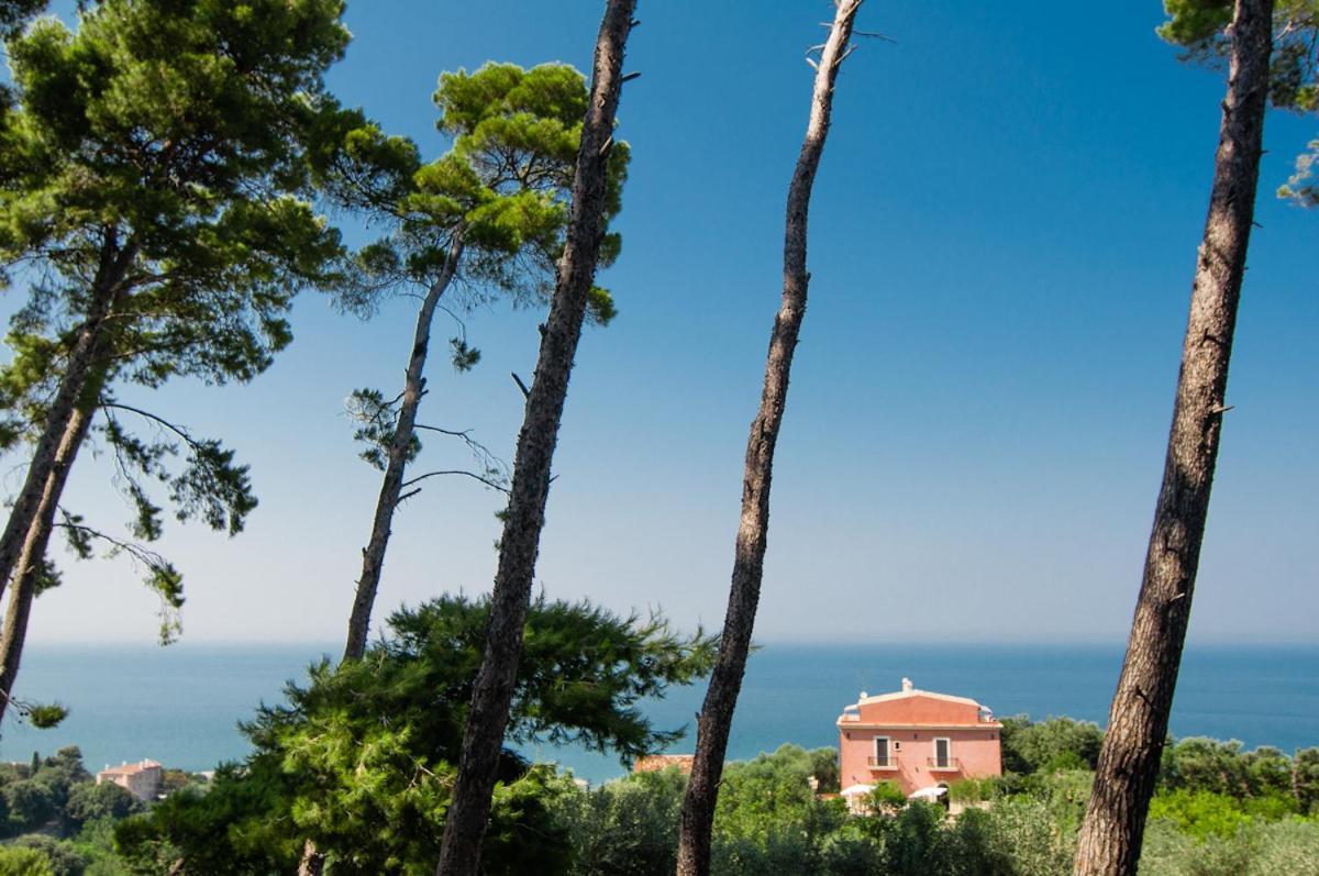 I Frangiventi Bed and Breakfast Rodi Garganico Eksteriør billede
